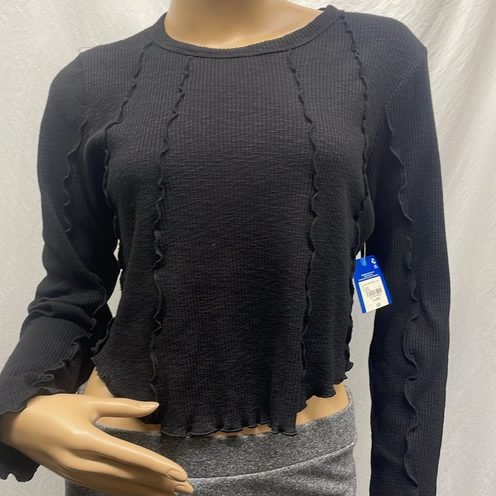 Arizona Jean Co. Women's Black Cropped Ridged Long Sleeve Top NWT